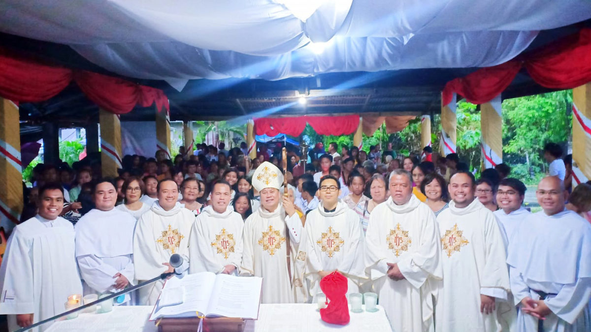 Bishop Renato Mayugba leads the inauguration of the Augustinian Mission in Pallas Valley, Vintar, Ilocos Norte Aug. 28. CONTRIBUTED PHOTO